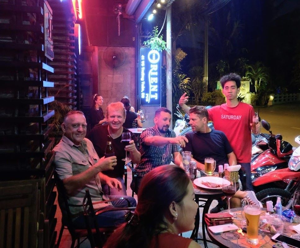 Orient Bar Customer 11 Orient Bar Customer 11