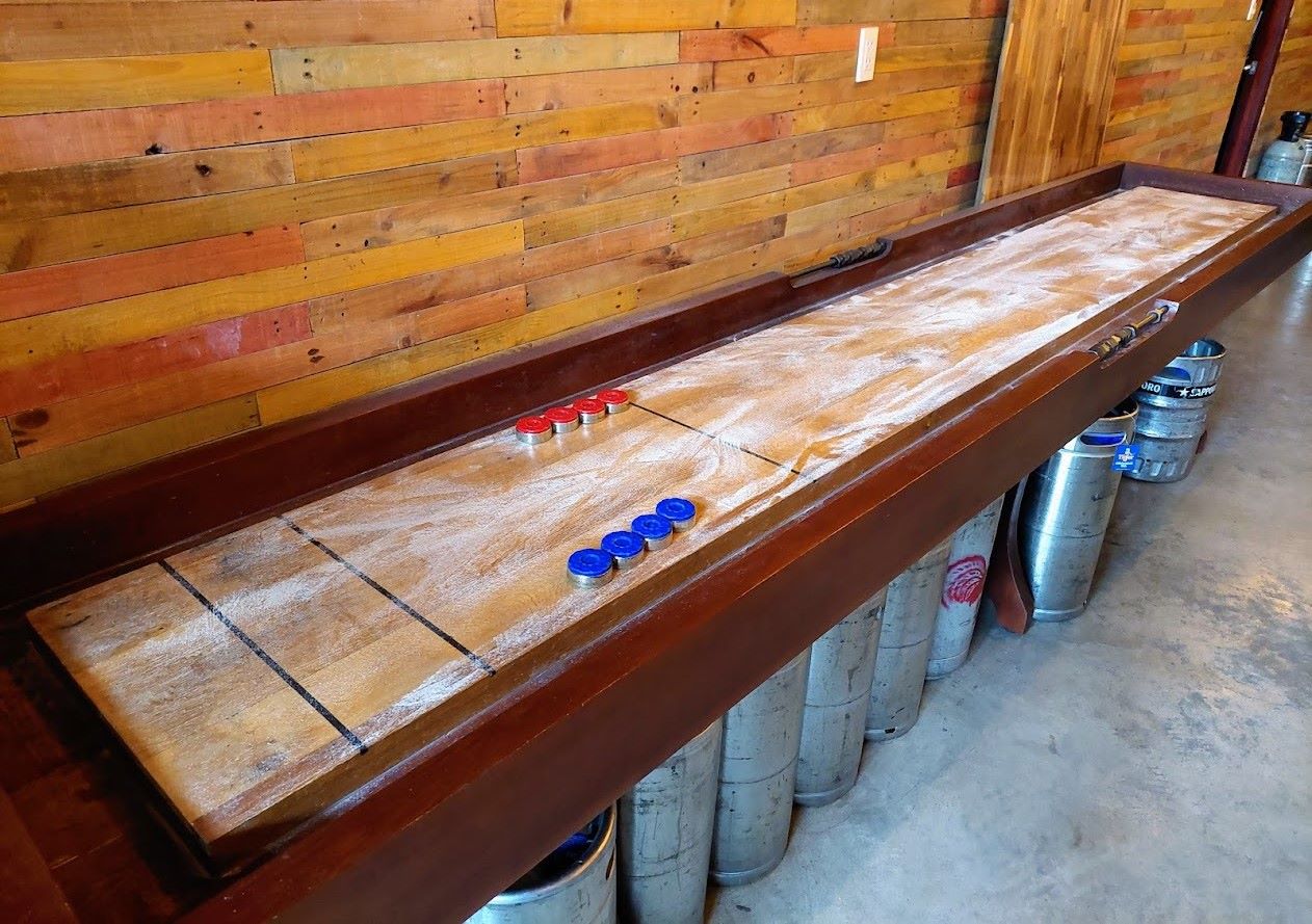 Orient Bar Shuffleboard